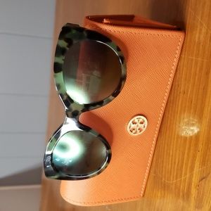 Women's Tory Burch Green Tortoiseshell Sunglasses